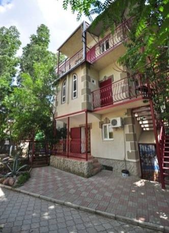 Гостиница Гостевой Дом Золотая Рыбка Саки